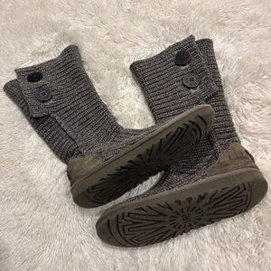 Ugg Classic Cardy Knit Boot Grey Knit Size 4